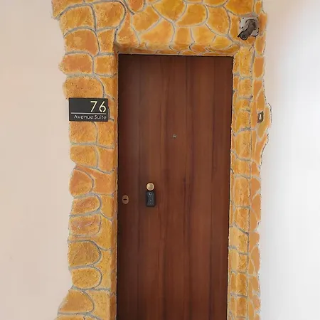 Apartment 76 Avenue -