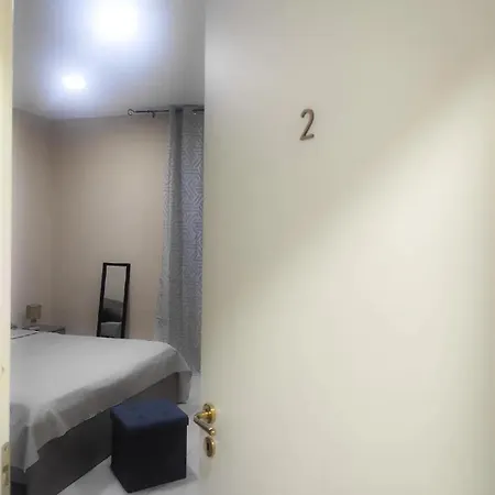76 Avenue - Apartment