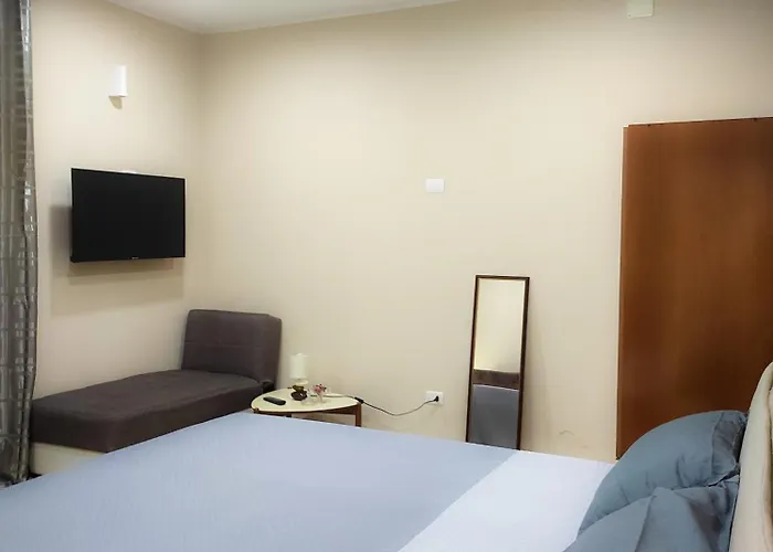 76 Avenue - * Reggio Calabria